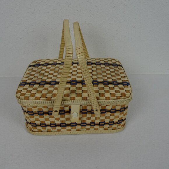 Vintage Wicker Woven Sewing Box Basket Beige Tan Ratan Lined - Picture 2 of 11